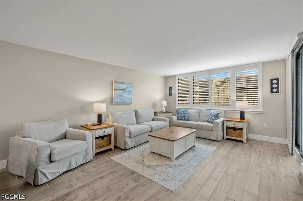 979 E Gulf Drive Sanibel FL 33957