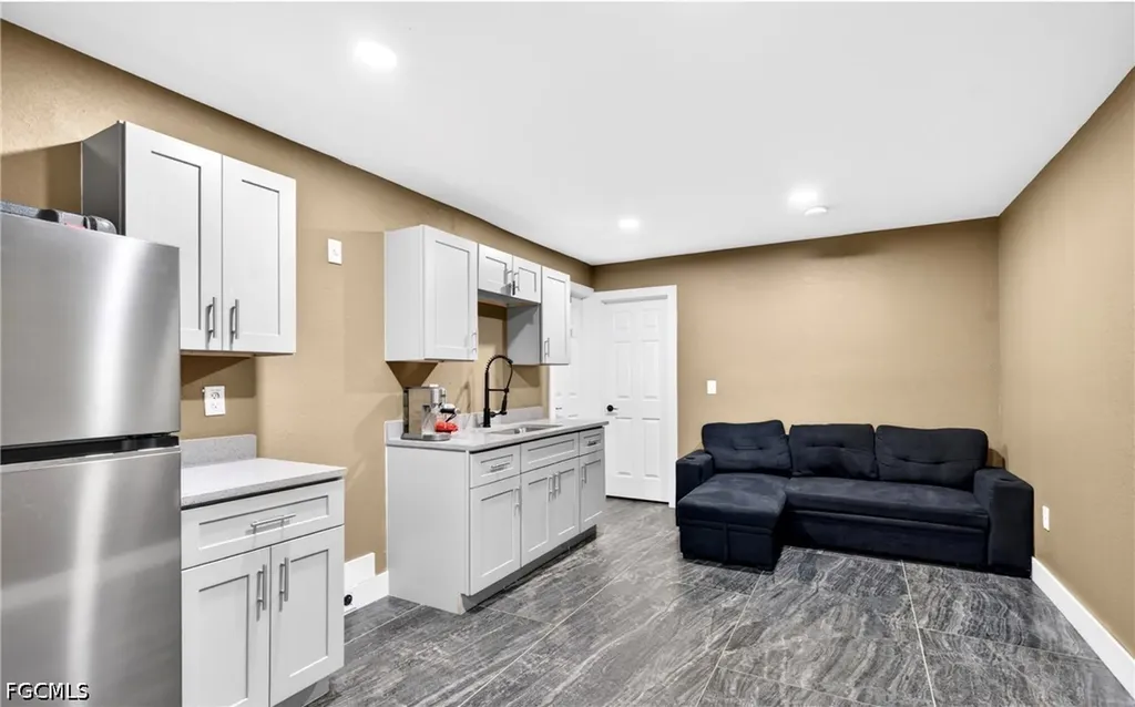 236 Pondella Road North Fort Myers FL 33903