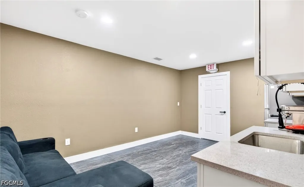 236 Pondella Road North Fort Myers FL 33903