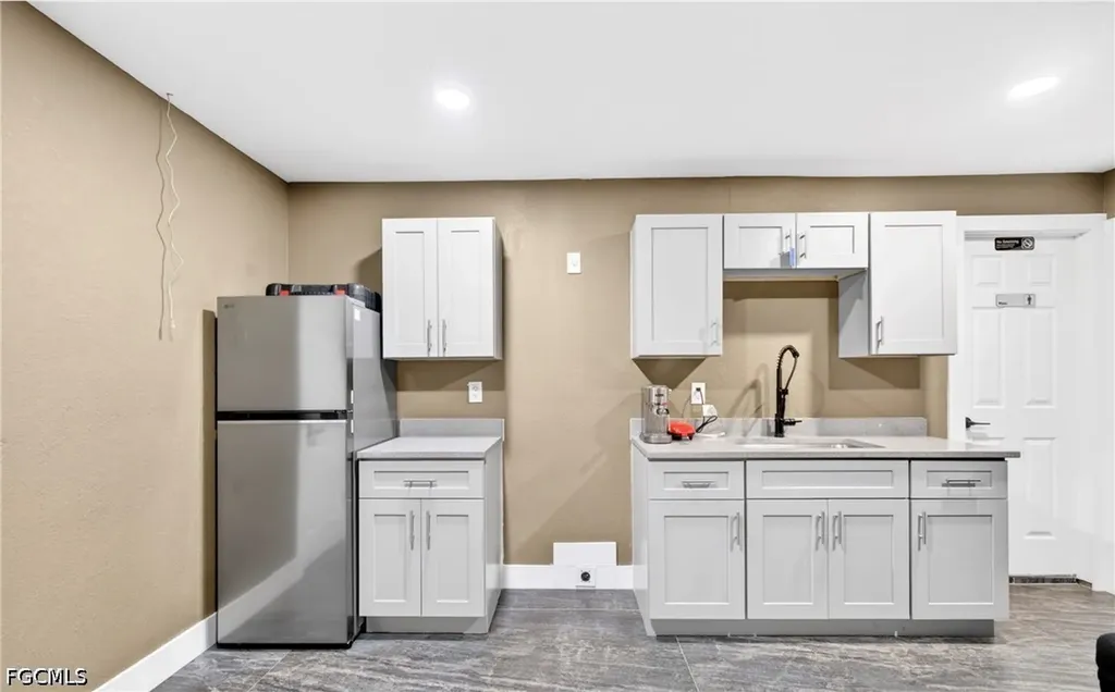 236 Pondella Road North Fort Myers FL 33903