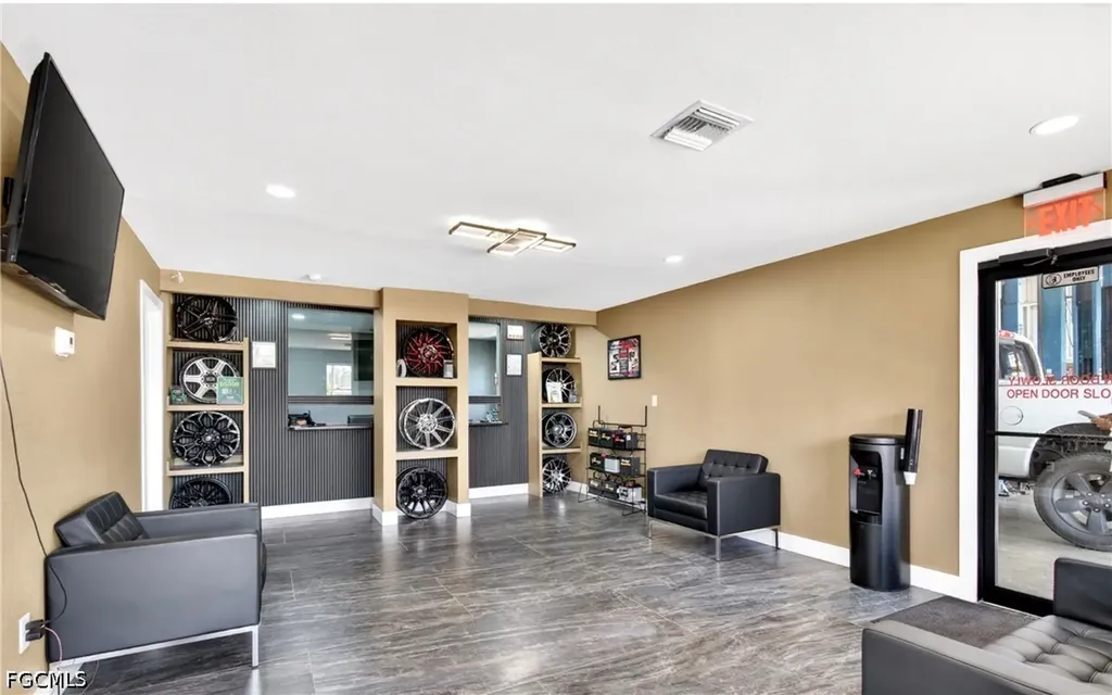 236 Pondella Road North Fort Myers FL 33903