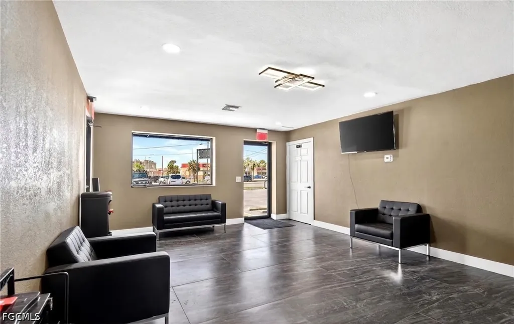 236 Pondella Road North Fort Myers FL 33903