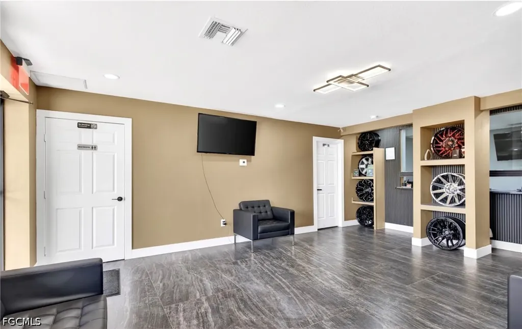 236 Pondella Road North Fort Myers FL 33903