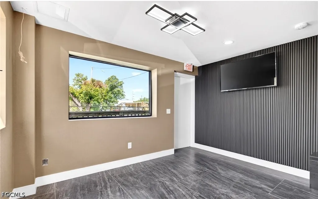 236 Pondella Road North Fort Myers FL 33903