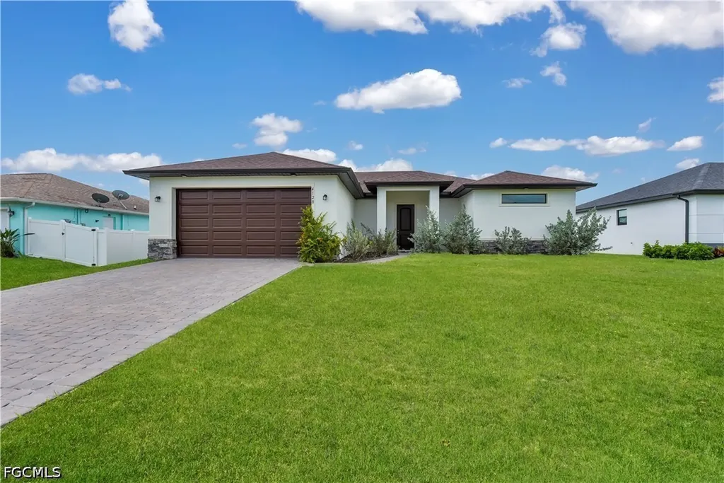4128 NE 21st Avenue Cape Coral FL 33909