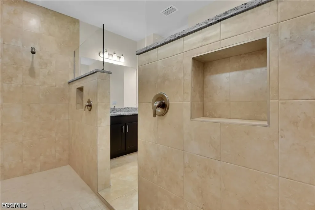 4128 NE 21st Avenue Cape Coral FL 33909