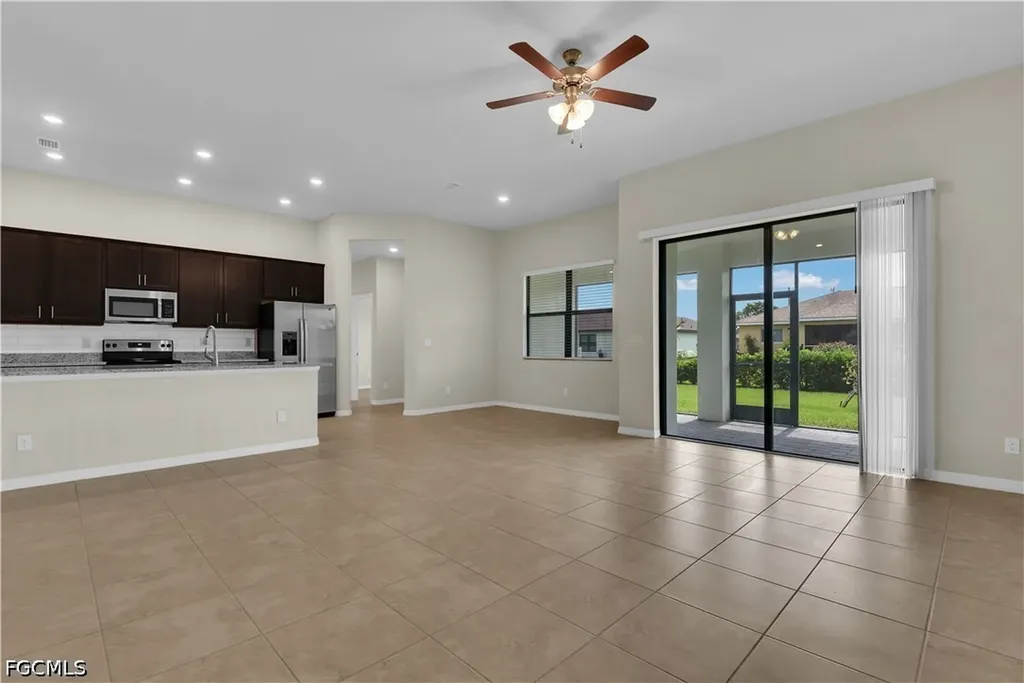 4128 NE 21st Avenue Cape Coral FL 33909