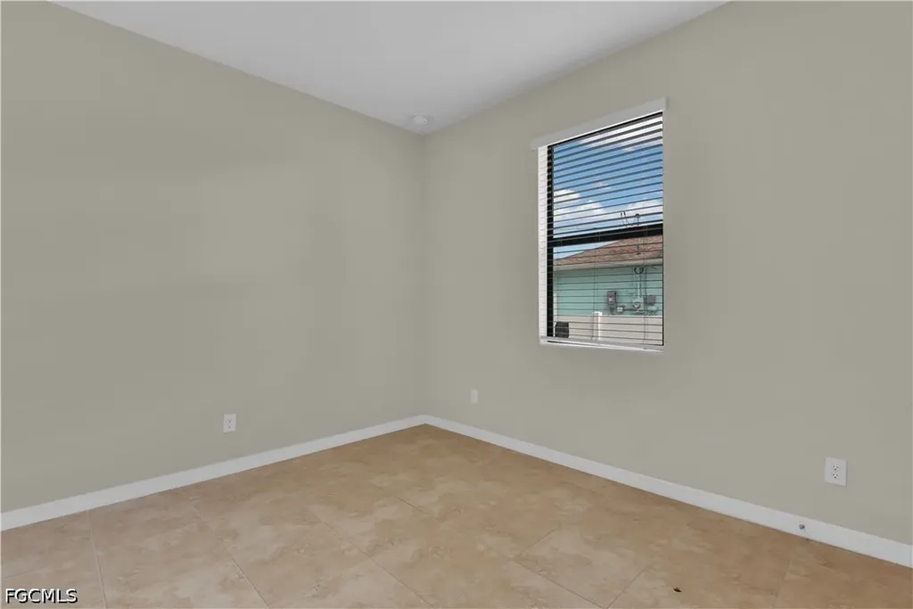 4128 NE 21st Avenue Cape Coral FL 33909