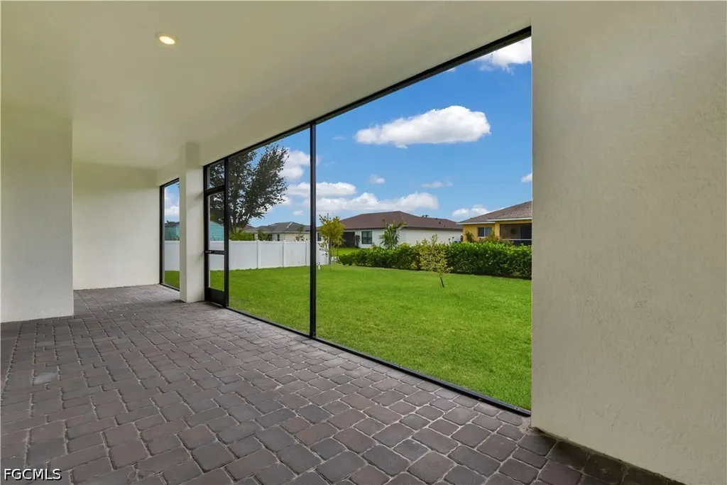 4128 NE 21st Avenue Cape Coral FL 33909