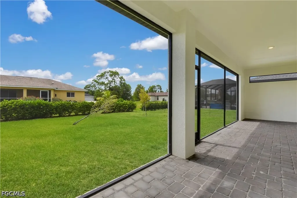 4128 NE 21st Avenue Cape Coral FL 33909