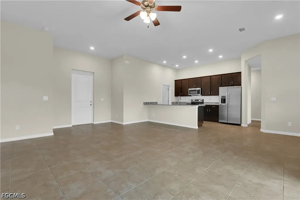 4128 NE 21st Avenue Cape Coral FL 33909
