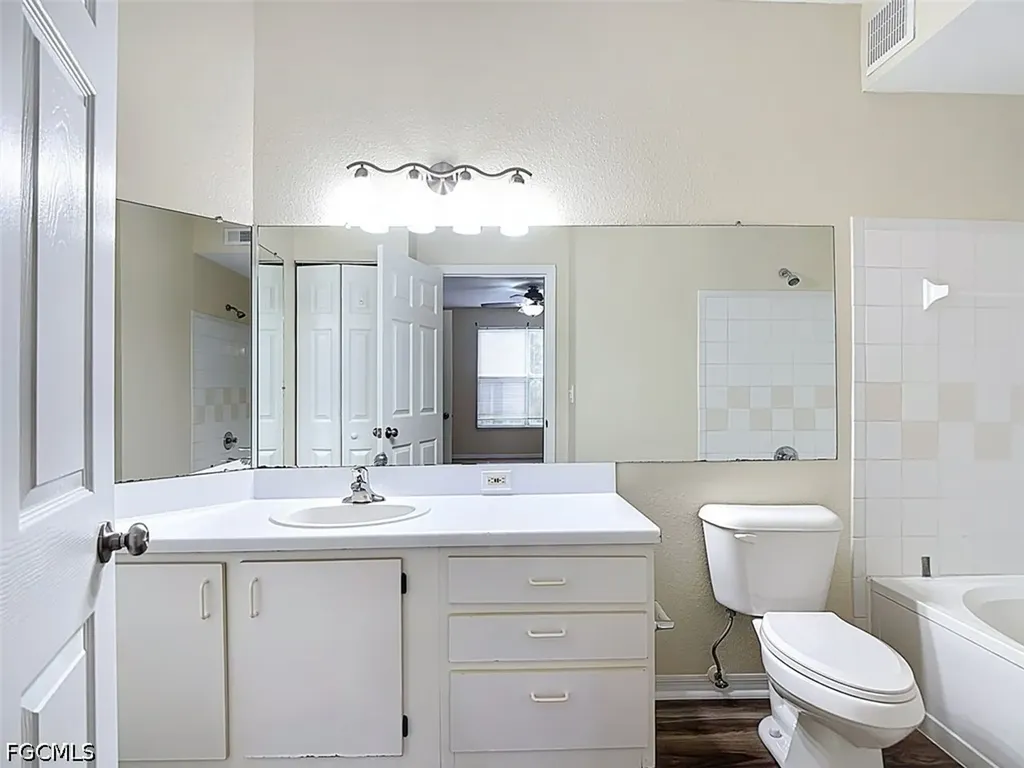 11571 Villa Grand Fort Myers FL 33913