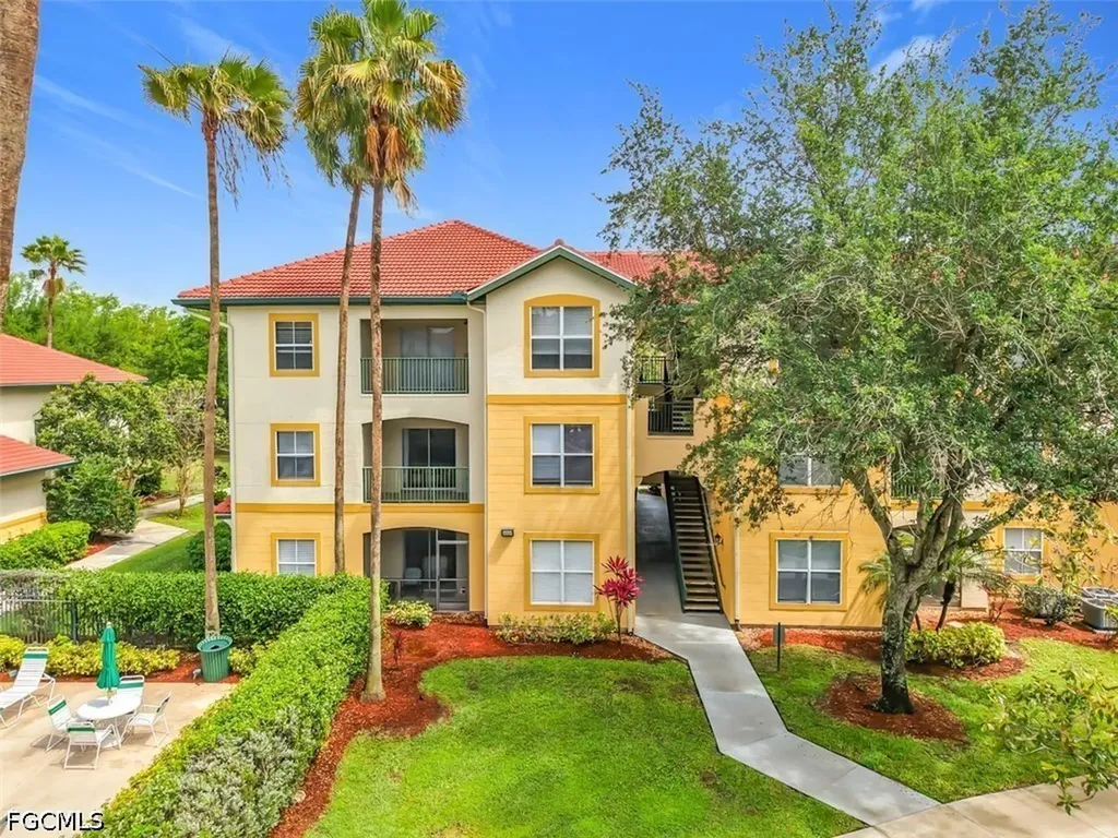 11571 Villa Grand Fort Myers FL 33913