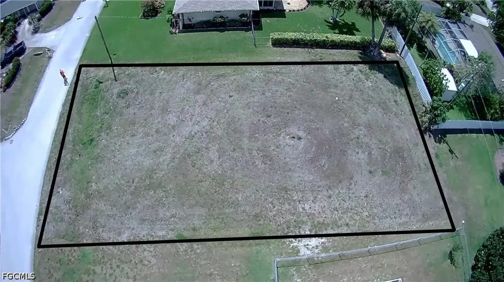 5234 Santa Rosa Court Cape Coral FL 33904