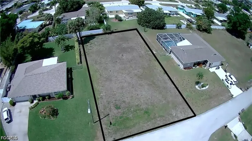 5234 Santa Rosa Court Cape Coral FL 33904