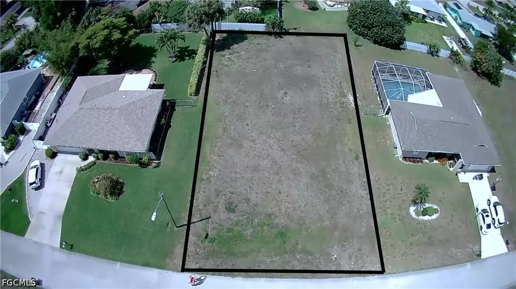 5234 Santa Rosa Court Cape Coral FL 33904