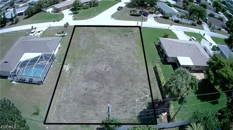 5234 Santa Rosa Court Cape Coral FL 33904