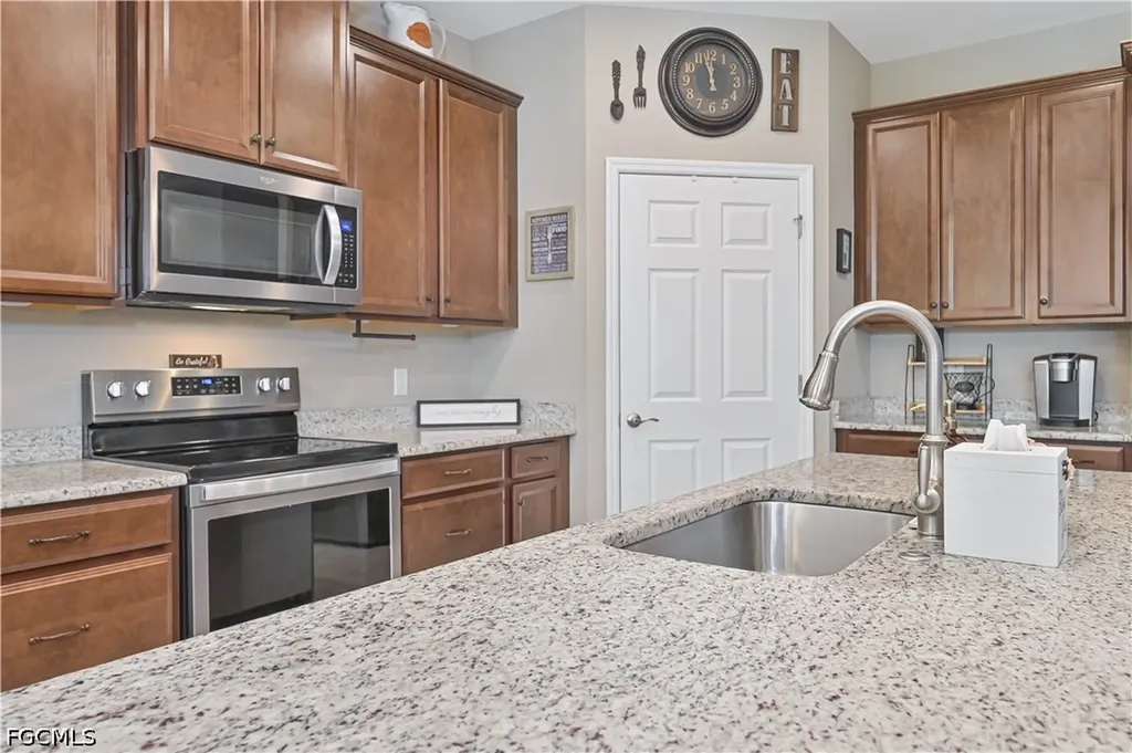 3273 Apple Blossom Drive Alva FL 33920
