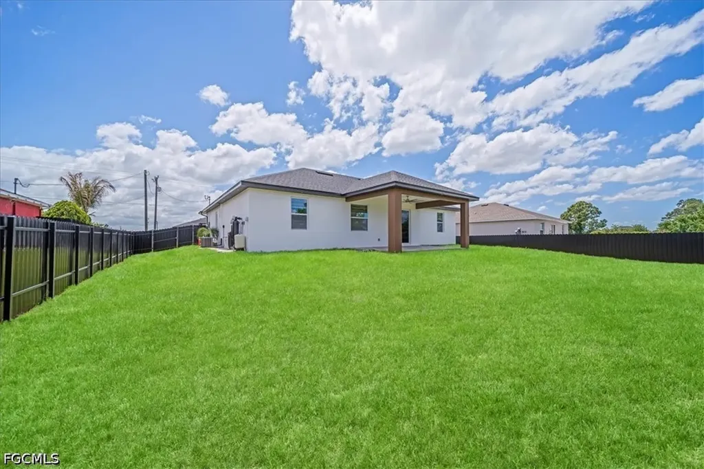 2914 23rd Street SW Lehigh Acres FL 33976