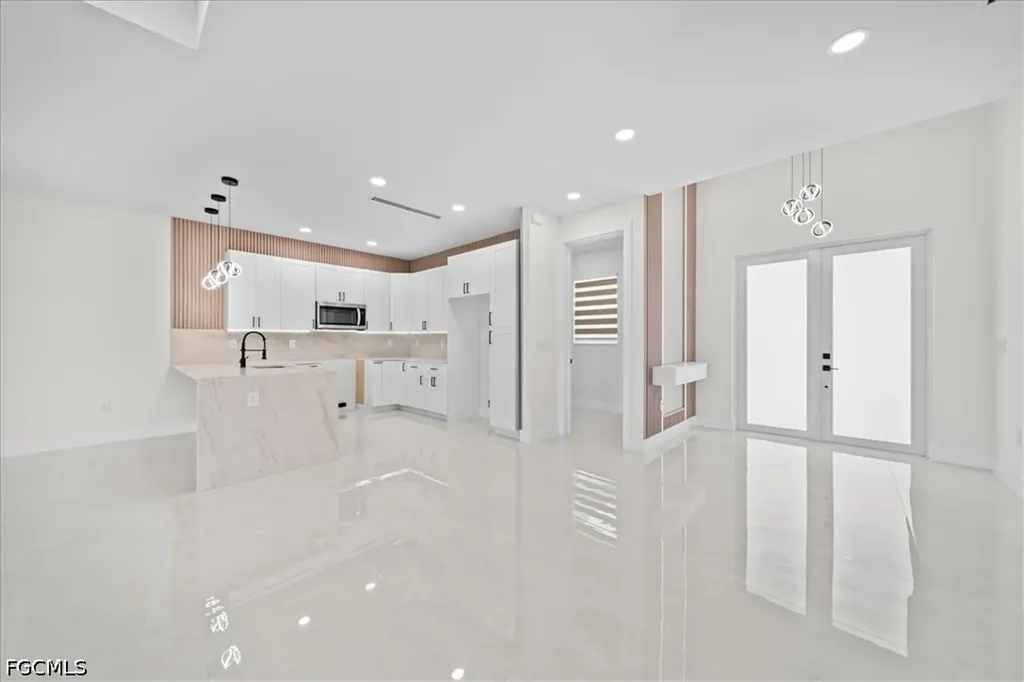 2914 23rd Street SW Lehigh Acres FL 33976