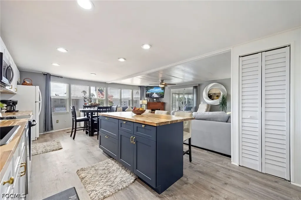 532 Palmer Boulevard North Fort Myers FL 33903