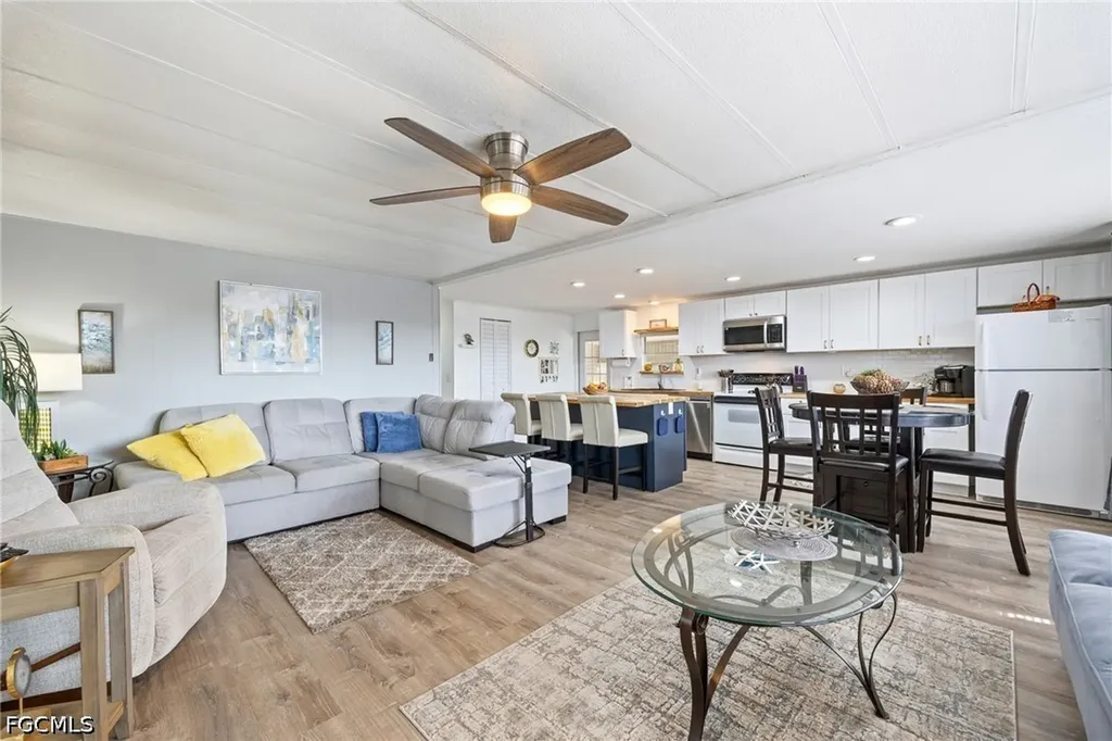 532 Palmer Boulevard North Fort Myers FL 33903