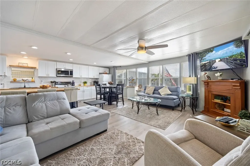 532 Palmer Boulevard North Fort Myers FL 33903