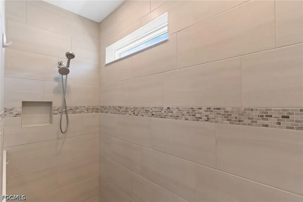 4057 E Hampton Circle Alva FL 33920