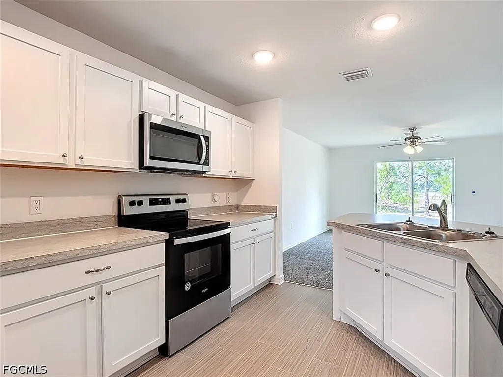 2908 24th Street SW Lehigh Acres FL 33976