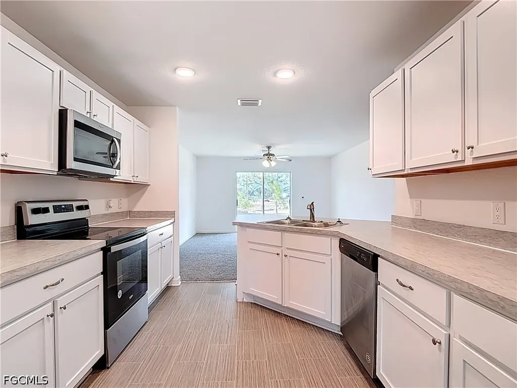 2908 24th Street SW Lehigh Acres FL 33976