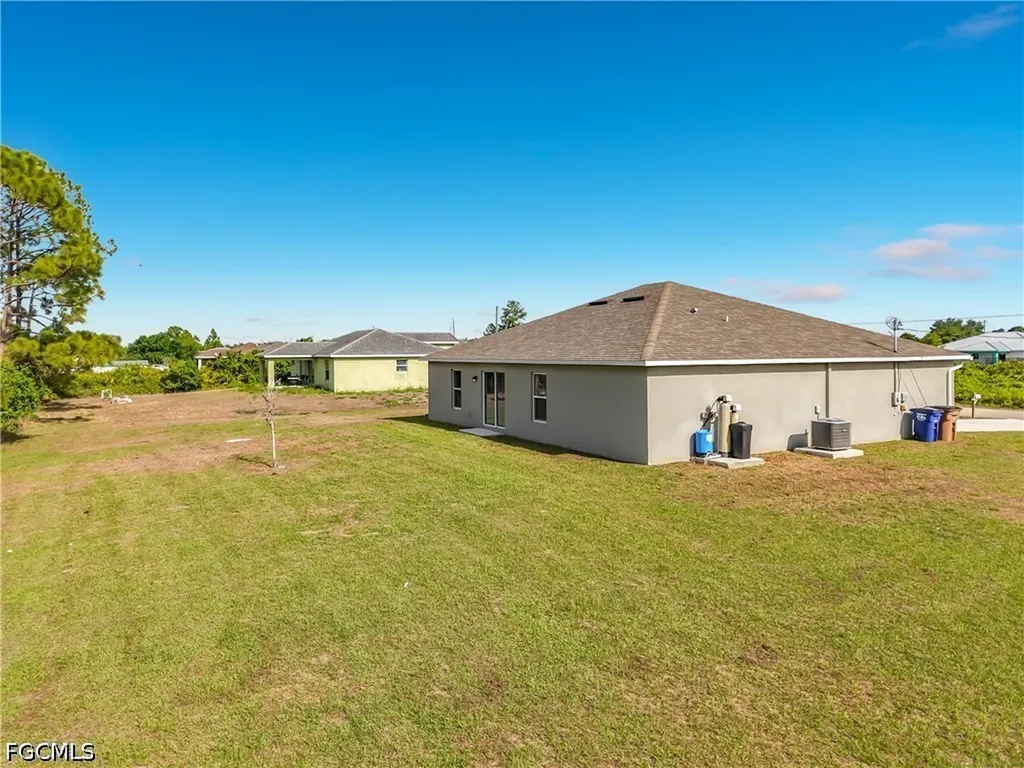 2908 24th Street SW Lehigh Acres FL 33976