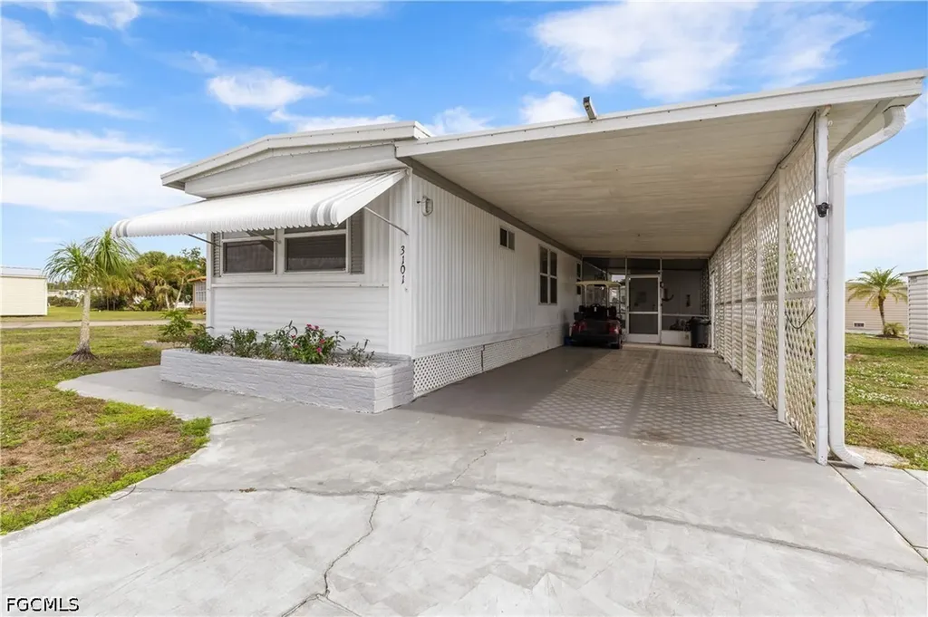 3101 Venus Lane North Fort Myers FL 33903