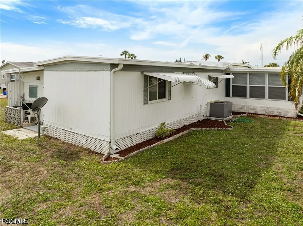 3101 Venus Lane North Fort Myers FL 33903