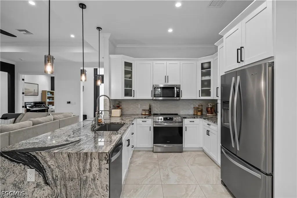 4498 8th Street NE Naples FL 34120