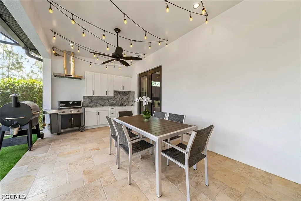 4498 8th Street NE Naples FL 34120