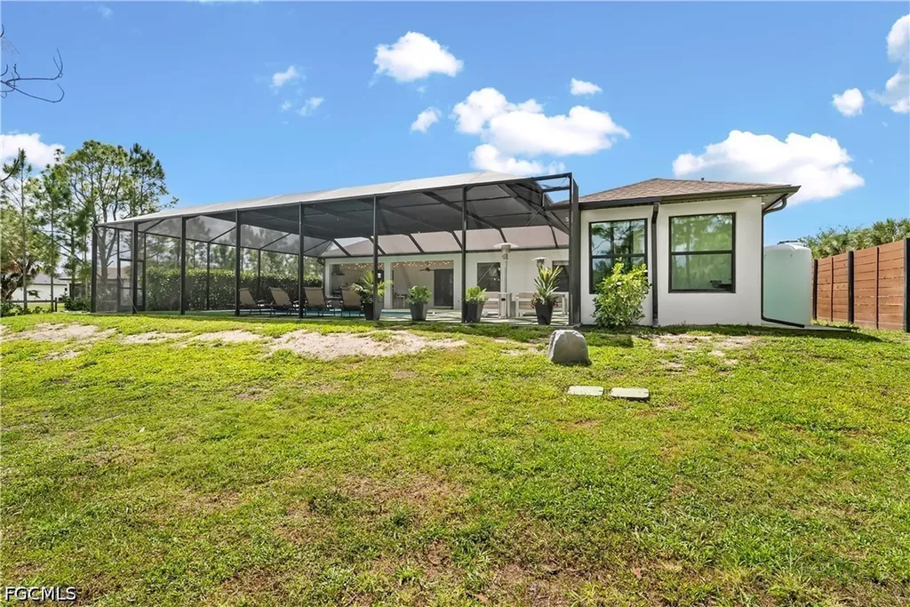 4498 8th Street NE Naples FL 34120