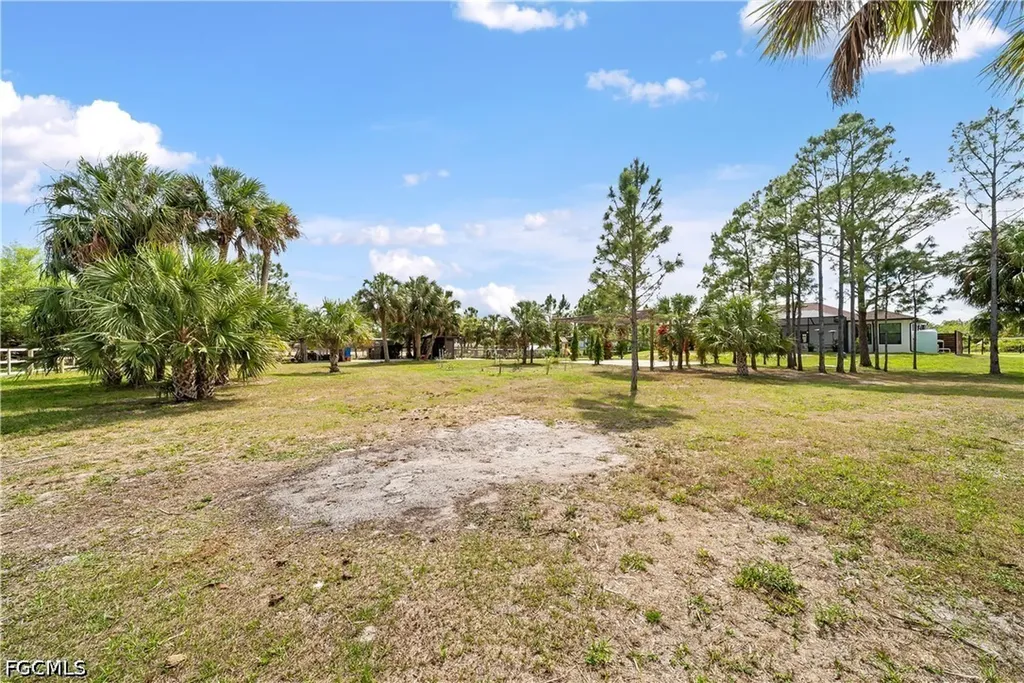 4498 8th Street NE Naples FL 34120