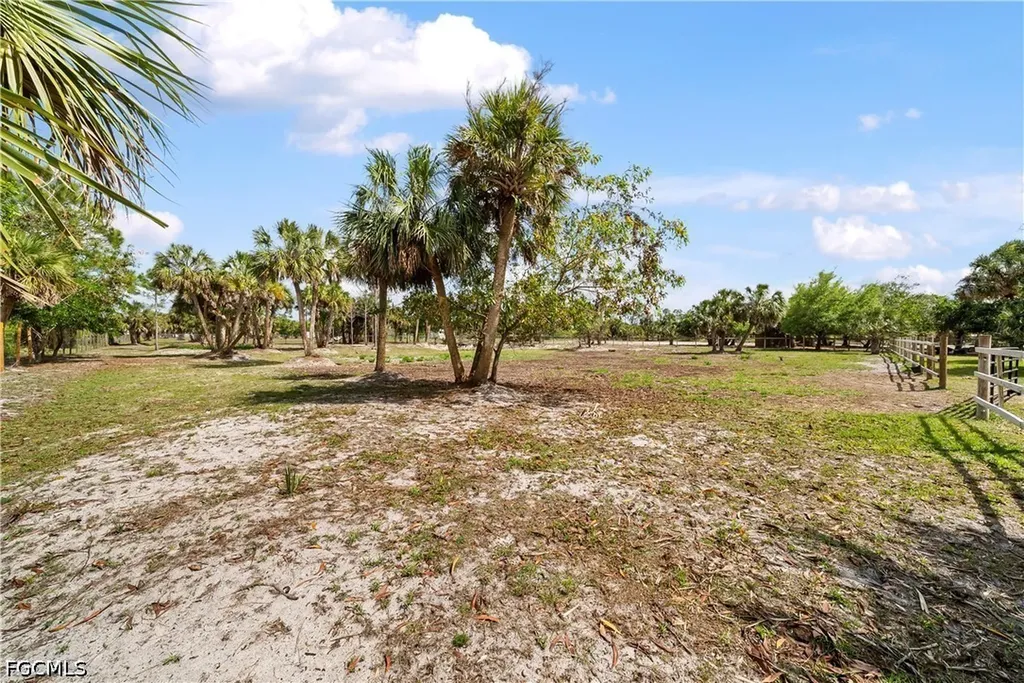 4498 8th Street NE Naples FL 34120