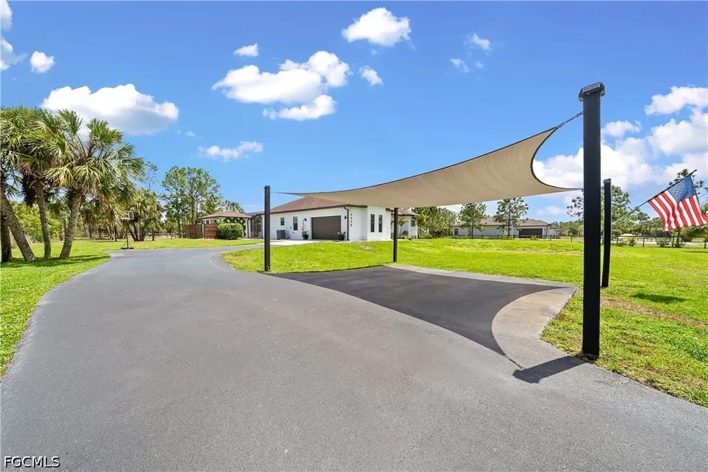 4498 8th Street NE Naples FL 34120