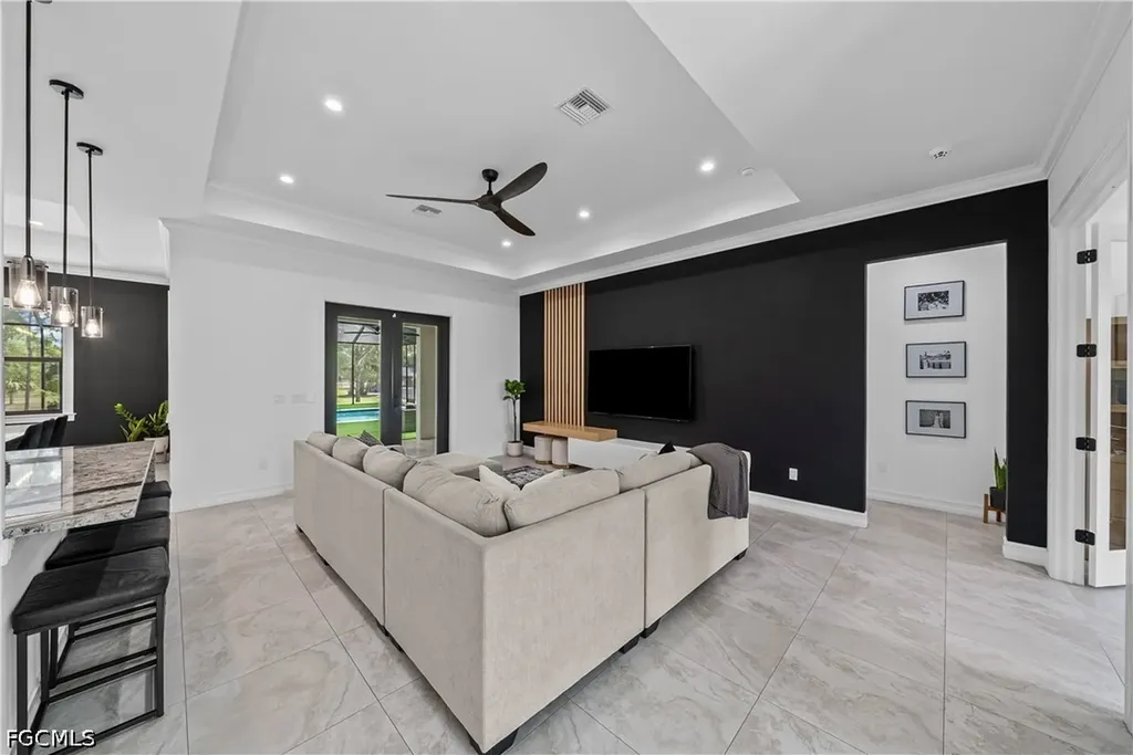 4498 8th Street NE Naples FL 34120