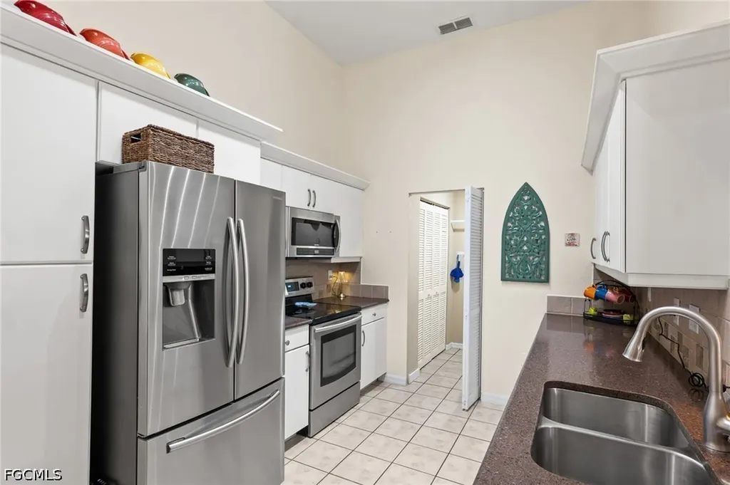 27079 Matheson Avenue Bonita Springs FL 34135