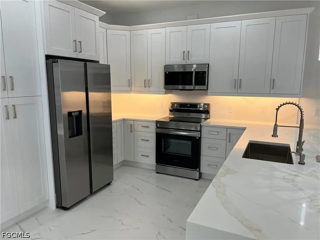 2657 2nd Avenue SE Naples FL 34117