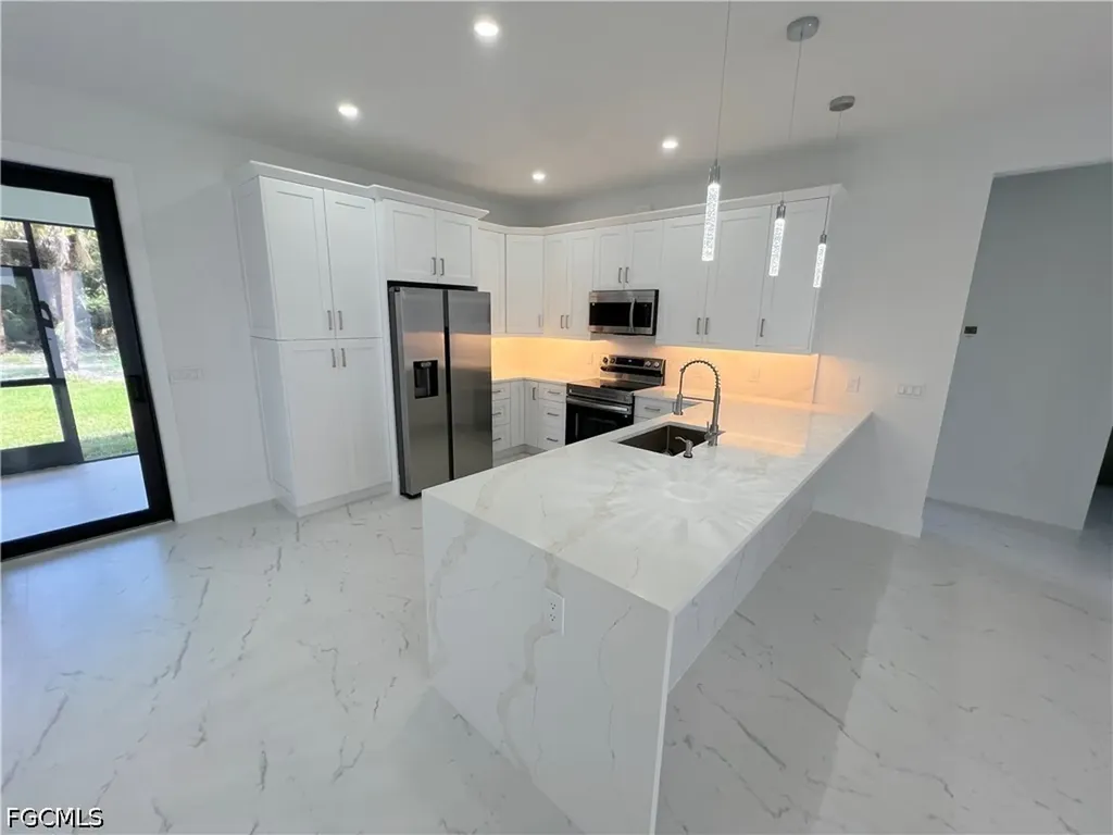 2657 2nd Avenue SE Naples FL 34117