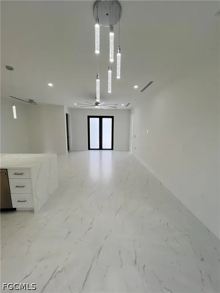 2657 2nd Avenue SE Naples FL 34117