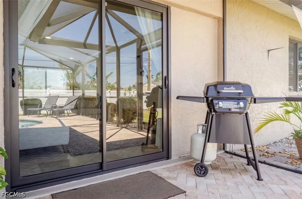 203 SE 43rd Terrace Cape Coral FL 33904