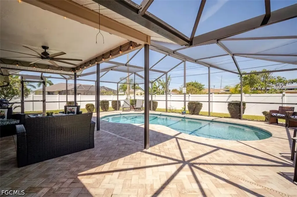 203 SE 43rd Terrace Cape Coral FL 33904