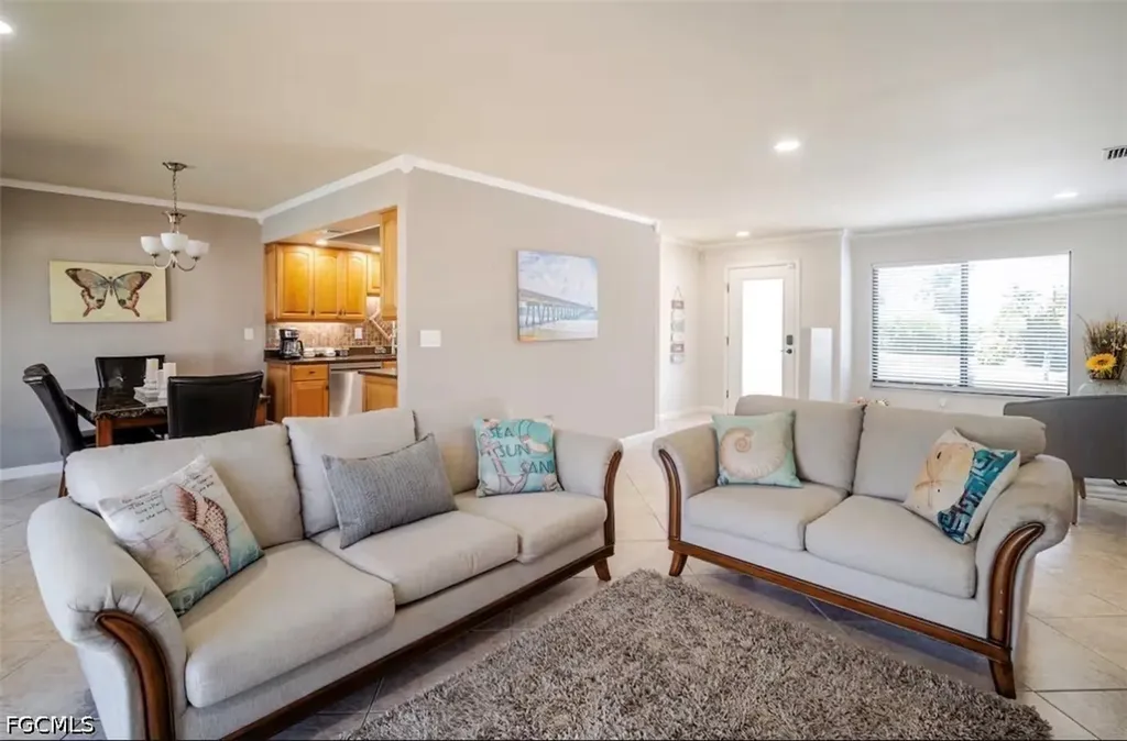 203 SE 43rd Terrace Cape Coral FL 33904