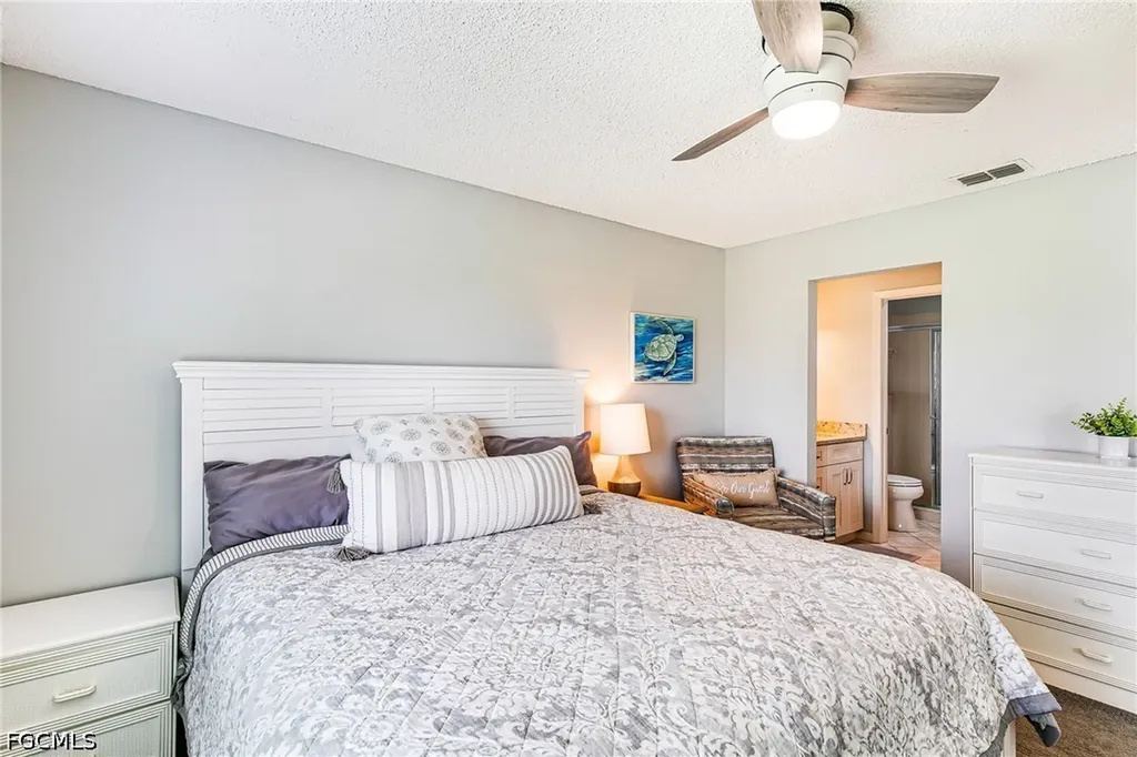 3655 Amberly Circle Naples FL 34112