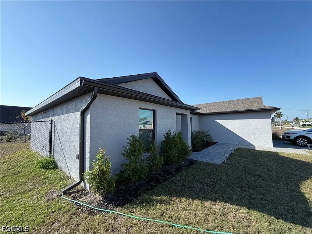 1926 NW 15th Street Cape Coral FL 33993