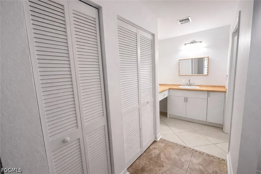 11471 Caravel Circle Fort Myers FL 33908